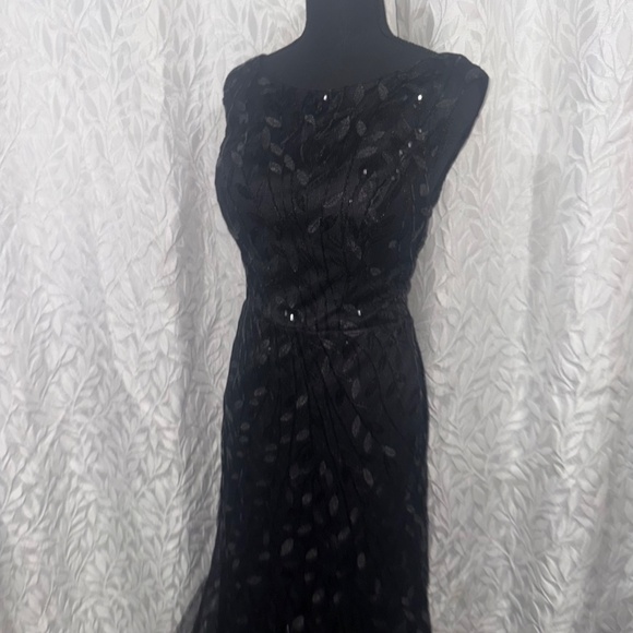 Black Sequin Mermaid Gown Size 7 Medium Stretchy Lightweight Formal Dress - Picture 10 of 12